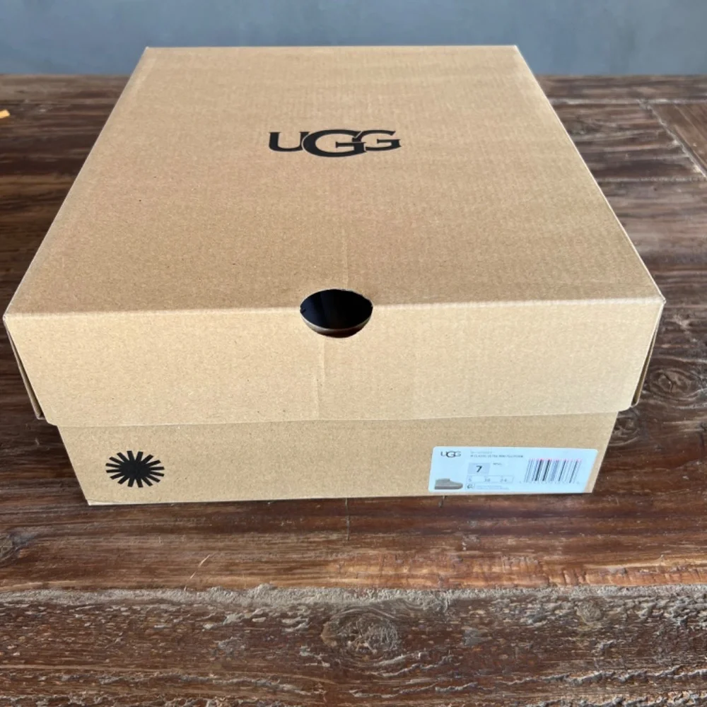 UGG CLASSIC ULTRA MINI PLATFORM MOSS GREEN BRAND NEW + PAPER SHOPPING BAGN ZS 7 - Picture 12 of 14
